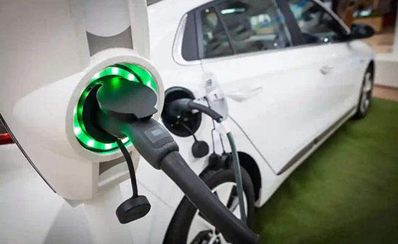 唐山隨著補(bǔ)貼的下降和保費(fèi)的上漲，新能源汽車能否“快速”運(yùn)行？