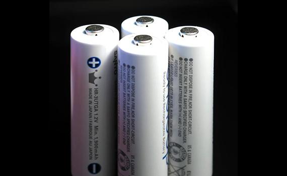 唐山鋰電池相對(duì)于鉛酸電池有什么優(yōu)勢(shì)？