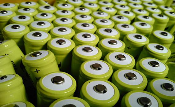 泰州鋰電窯爐外軌自動(dòng)循環(huán)線：新能源鋰電池的使用安全嗎？