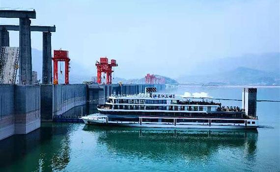 白城純電動游輪“長江三峽1”助力長江航運(yùn)綠色發(fā)展