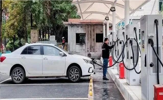 長春電池真的會“中暑”嗎？如何保護您的電動汽車！