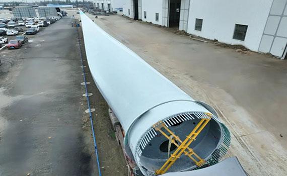 安陽東方風電內蒙古包頭基地45支B1080C型葉片成型階段圓滿結束
