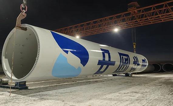 泰州甘肅華電甘州平山湖100MW風電項目首套塔筒順利發貨