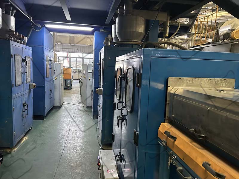 鋰電外軌線.jpg 鋰電外軌線.jpg